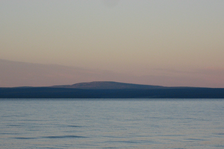 Ein Berg am Ostufer des Huvsgul nuur, wahrscheinlich der Bulnain Tsagaan uul 